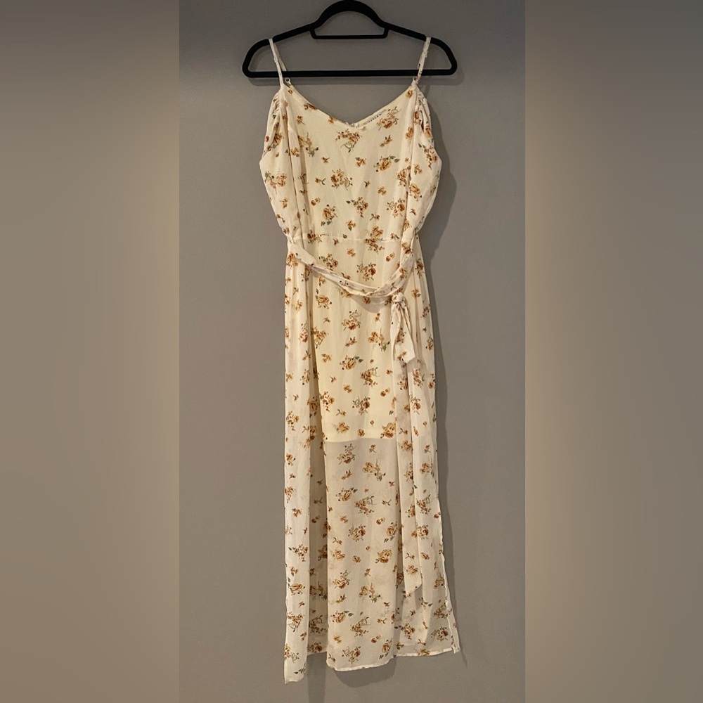 Floral Cream Maxi Dress